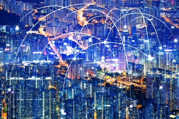 商业网络连接的概念和城市的 与城市背景的技术交流 — 图库照片