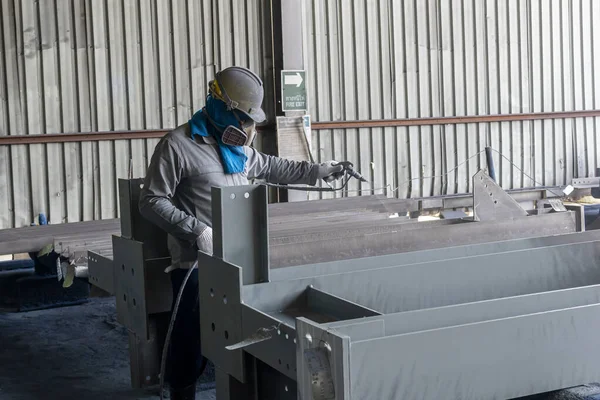 Painter Working Painting Steel Structure Spray Gun Industrial Factory — Stock Photo, Image