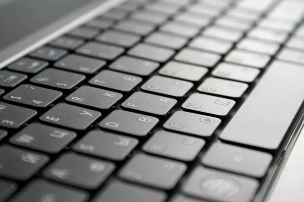 Czysty Nowy Szary Laptop Rosyjską Klawiaturą — Zdjęcie stockowe