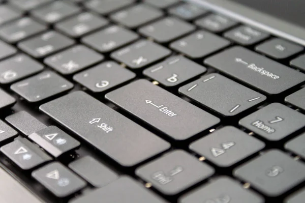 Чистый Новый Серый Ноутбук Русской Клавиатурой — стоковое фото