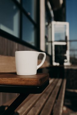 Kahve dükkanı ve rosto.