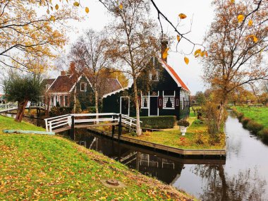 Zaanse Schaans 'daki kır evi.