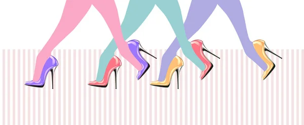 Piernas de mujer con zapatos de tacón alto — Foto de Stock
