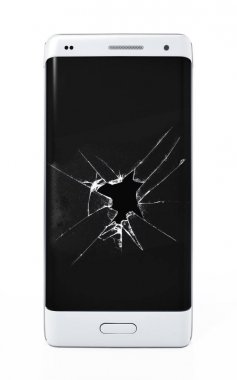 Kırık ekran beyaz arka plan üzerinde izole ile akıllı telefon. 3D çizim