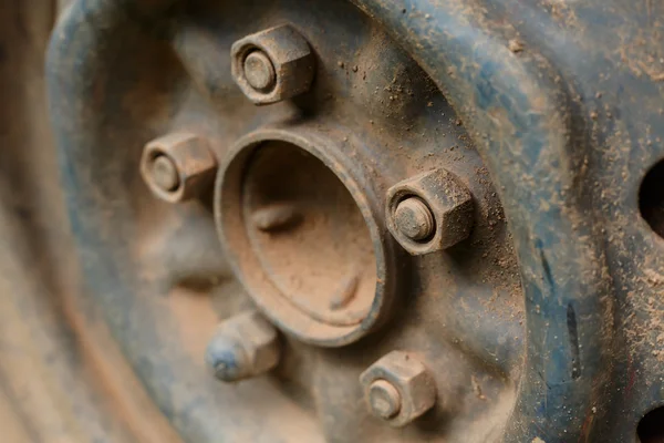 Old metal alloy wheel car vehicle — Stock Photo, Image