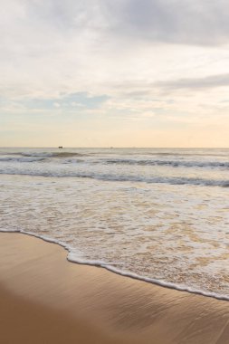 güzel manzara yaz deniz temiz kumsalı ile