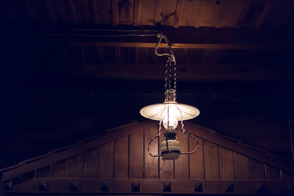 Luz lâmpada elétrica pendurada decorar casa design de interiores — Fotografia de Stock