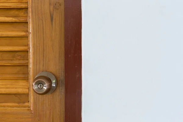 Дизайн деревянных дверей — стоковое фото