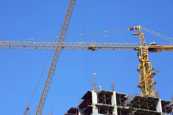 Maschinenkran im Baugewerbe — Stockfoto