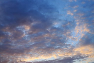 Güzel gün batımı gökyüzü