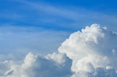 Gökyüzü bulutlu arka plan bulut