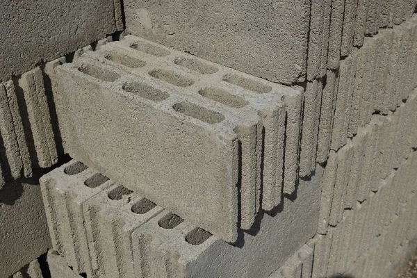 Beton taş yapı malzemesi