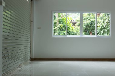 ev konut binasında boş oda