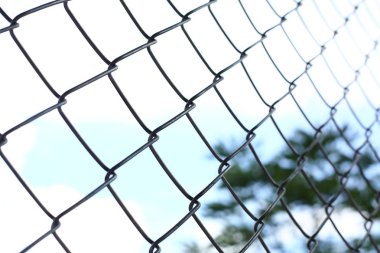 zincir bağlantı tel çit sınır bölgesi içine alın.