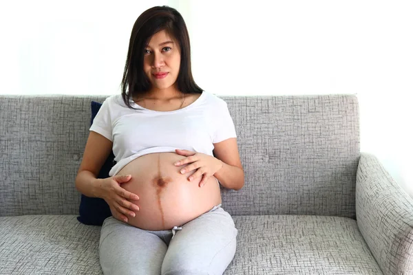 Žena těhotná 9 měsíc — Stock fotografie