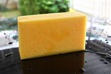 kullanılan sarı sünger Oto yıkama