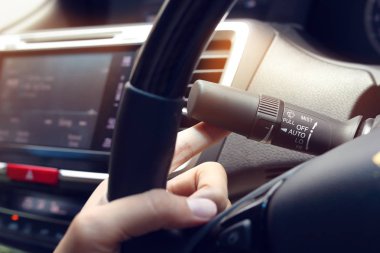 insanlar sürücü anahtarlama kol sopa ön cam silecek denetleyicisi