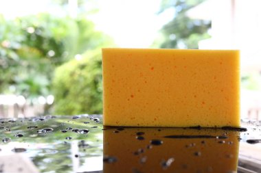 kullanılan sarı sünger Oto yıkama