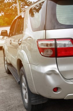 araç araba tampon dent ve çarpışma crash kırık stop lambası