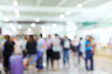 kalabalık insanlar Gezgin Havaalanı terminal, görüntü bulanıklığı