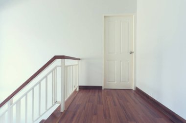 Beyaz modern konut evde boş oda