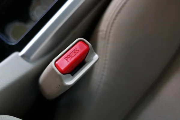 Biztonsági öv nyomja meg a gombot a jármű autó ülés biztonsági — Stock Fotó