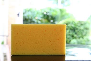 kullanılan sarı sünger Oto yıkama