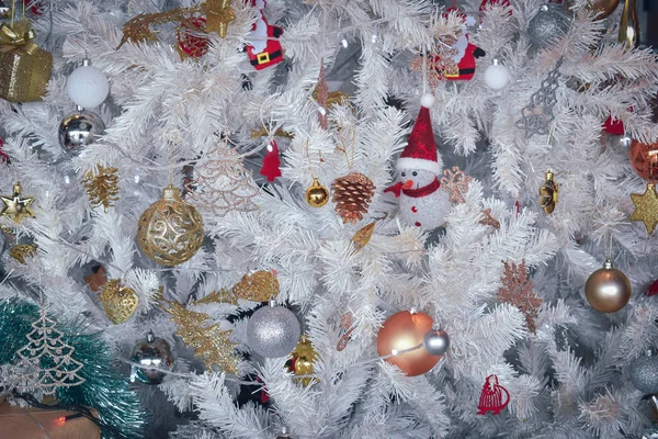 Christmas ornament decoration on white pine tree — Stock Photo, Image