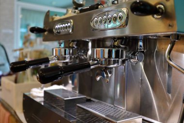 kafe restoranda kahve makinesi