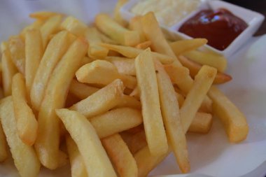 Patates kızartması. Lezzetli yemek.