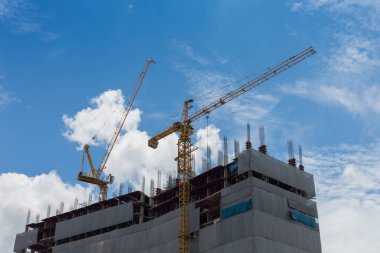 inşaat vinç inşaat sanayi, şehirde gökdelen