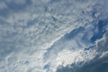 dramatik gökyüzünde bulut fallstreak delik