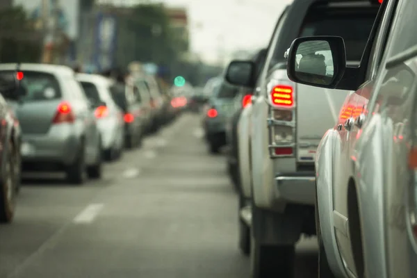 Kemacetan lalu lintas pada jam sibuk jalan — Stok Foto