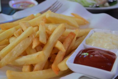 Patates kızartması. Lezzetli yemek.