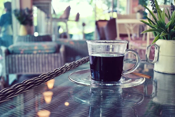 Amerykański gorący czarny kawa napój w kawiarnia — Zdjęcie stockowe