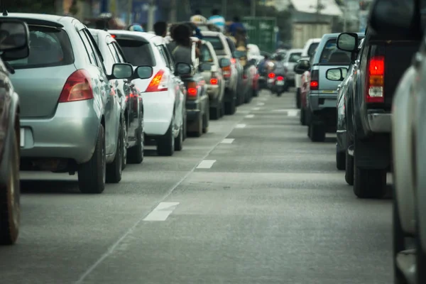 道路高峰时段交通堵塞 — 图库照片