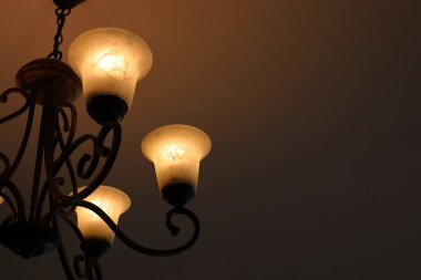 iç tasarım ışık lambatavanı