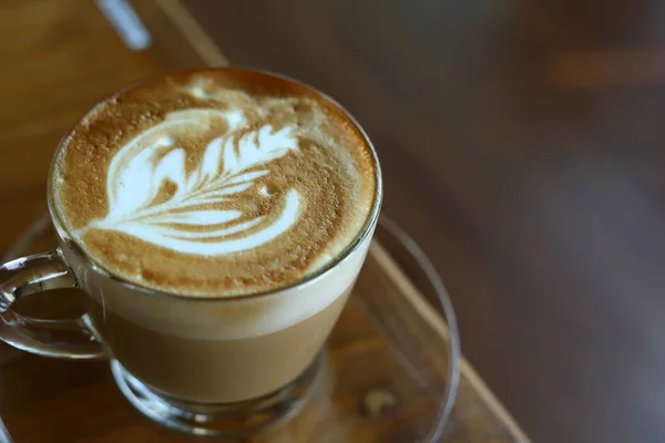 Café quente latte no café — Fotografia de Stock