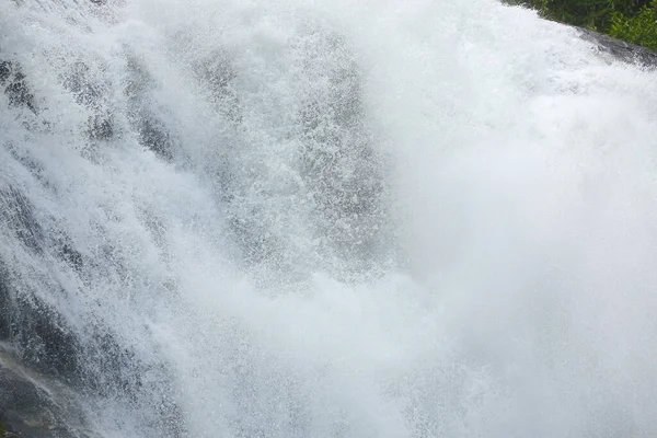 Chute Eau Dans Forêt Naturelle Beau Paysage — Photo