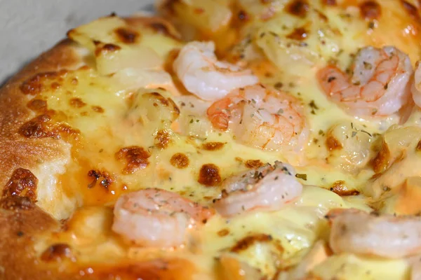 Pizza Italienne Fromage Ananas Crevettes Garniture Fruits Mer — Photo