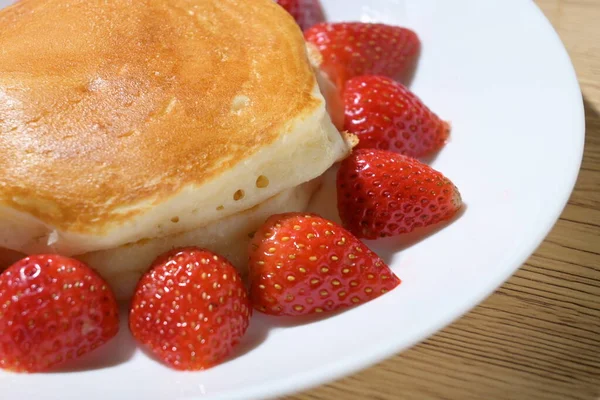 Pancake Strawberry Fruit Sweet Dessert Homemade Food — Stock Photo, Image