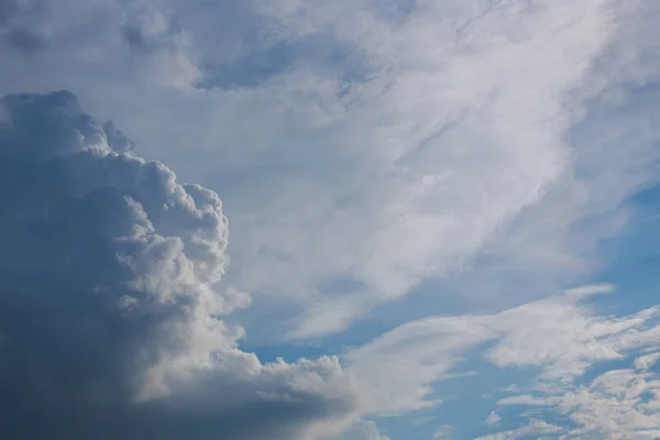 Awan Putih Langit Biru — Stok Foto