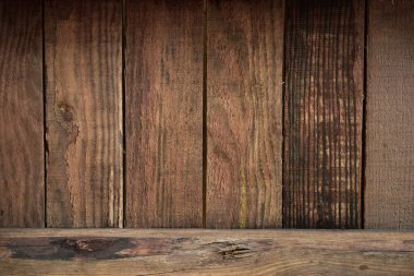 Eski ahşap palet yıpranmış kereste kutusunun kahverengi ahşap ahır dokusu.