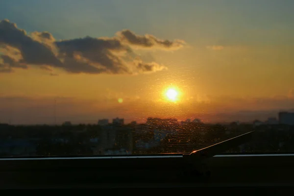 Sabah Cam Pencereden Güneş Işığı — Stok fotoğraf