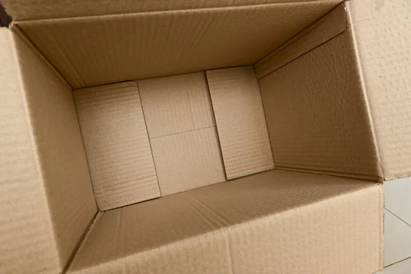 Vacío Dentro Caja Marrón Cartón Paquete Papel Embalaje Abierto — Foto de Stock