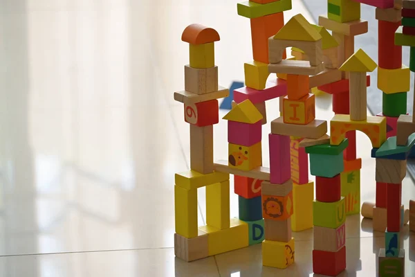 Colorato Blocco Legno Giocattolo Geometrico Bambini Che Giocano Imparare Creatività — Foto Stock