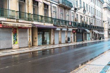 Lizbon şehir merkezi, covid-19 (korona virüsü) salgını nedeniyle acil durum sırasında karantinada. Nisan 2020.