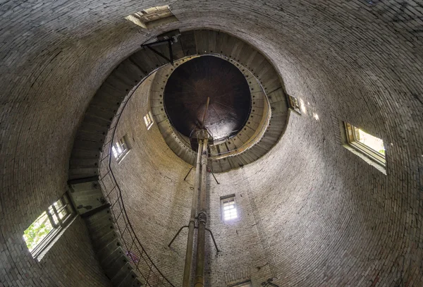 Водонапірна башта тунель всередині — стокове фото
