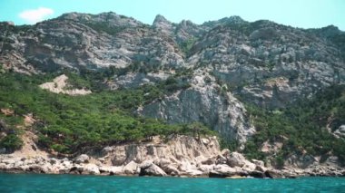 Kırım Dağları Rocky kıyı şeridi