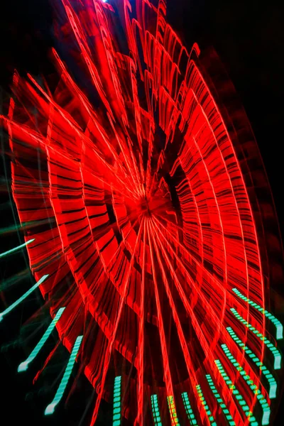 Leuchtendes Riesenrad Bei Nacht Farbige Lichter Bewegung — Stockfoto